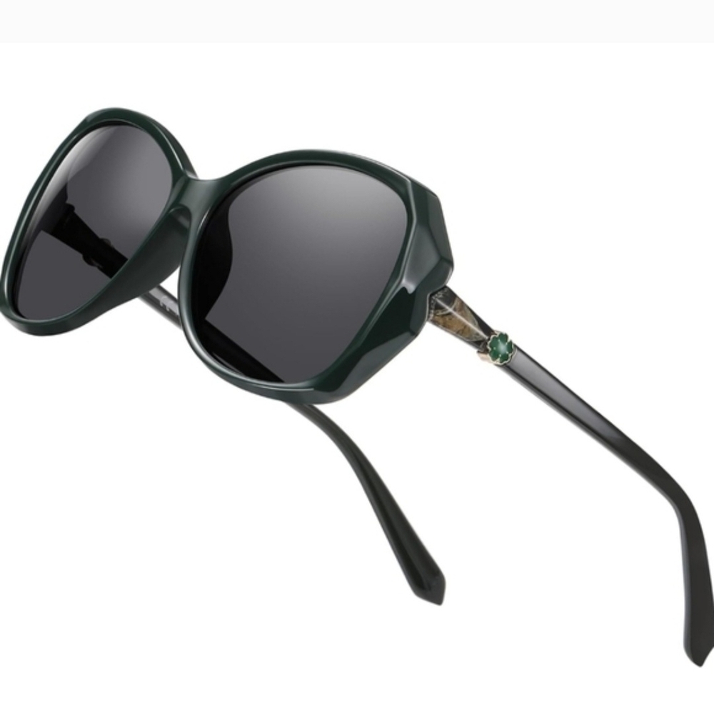 Elegant Green Sunglasses
